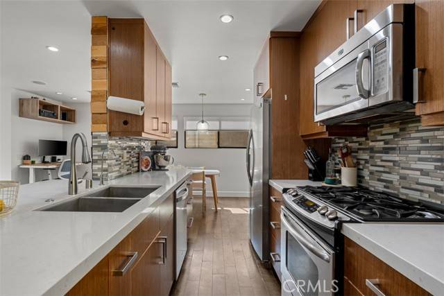 Valley Village, CA 91607,5545 Whitsett Avenue #1