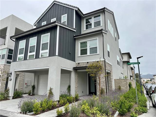 Lake Forest, CA 92630,130 Parkland Alley