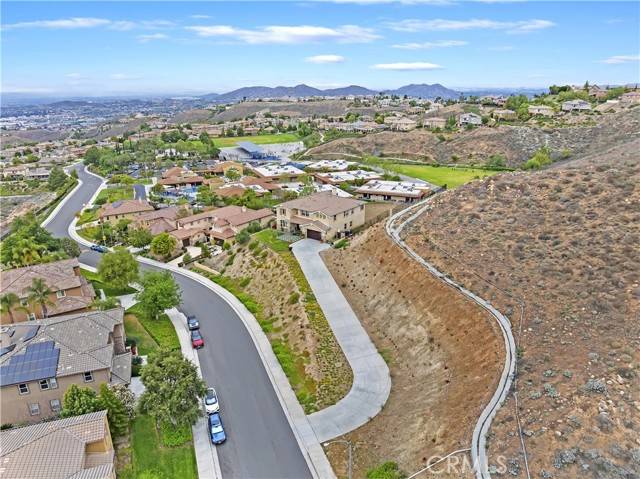 Riverside, CA 92503,16418 Village Meadow Drive
