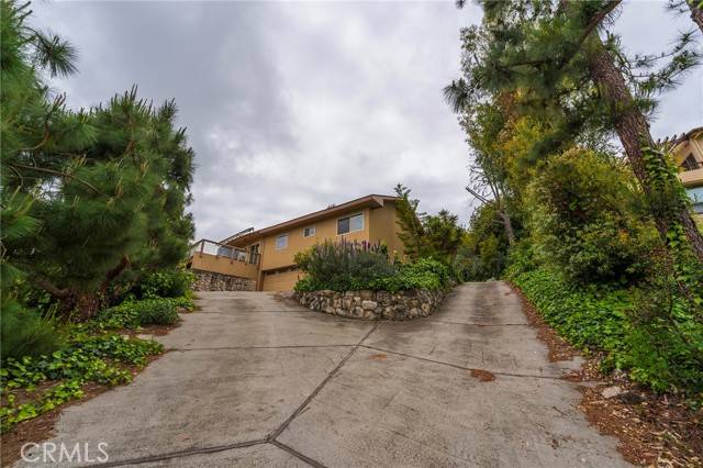 Rancho Palos Verdes, CA 90275,5202 Middlecrest Road