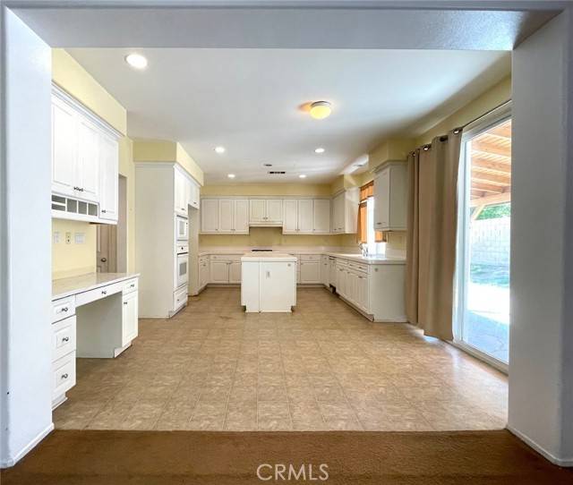 Lancaster, CA 93536,44122 W Catsue Place