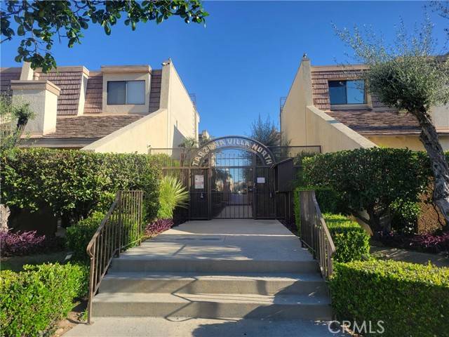 Tarzana, CA 91356,18405 Collins Street #C