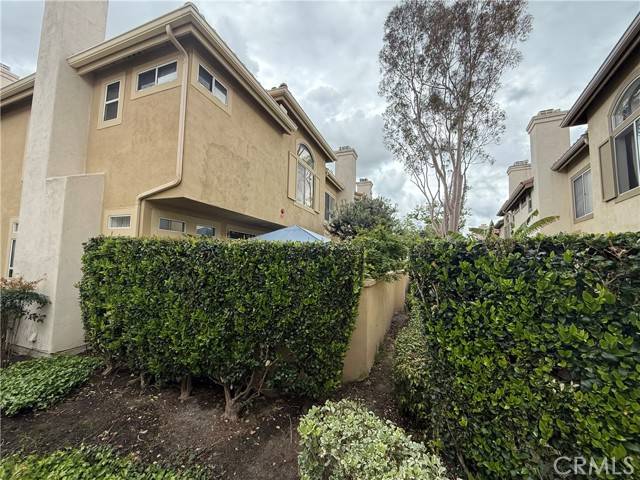 Rancho Santa Margarita, CA 92688,43 Via Madera