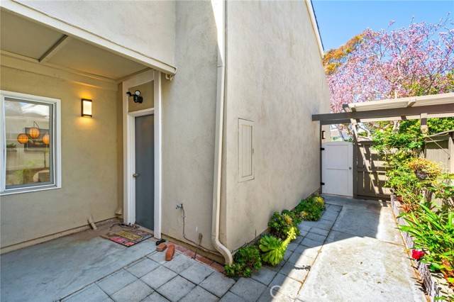 Huntington Beach, CA 92648,19852 Maritime Lane