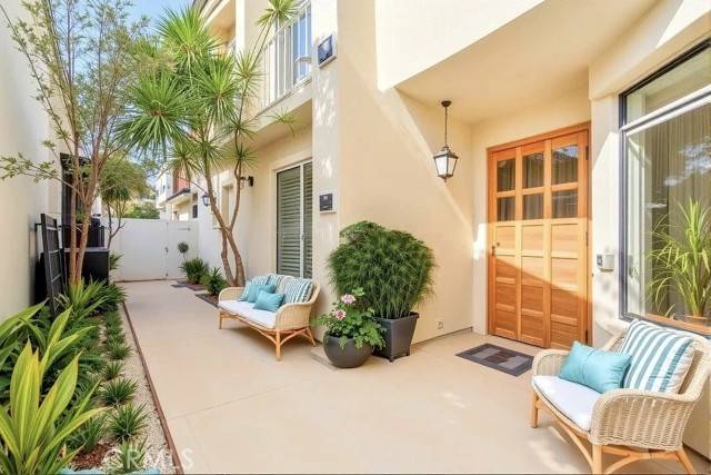 San Clemente, CA 92673,3014 Enrique #98