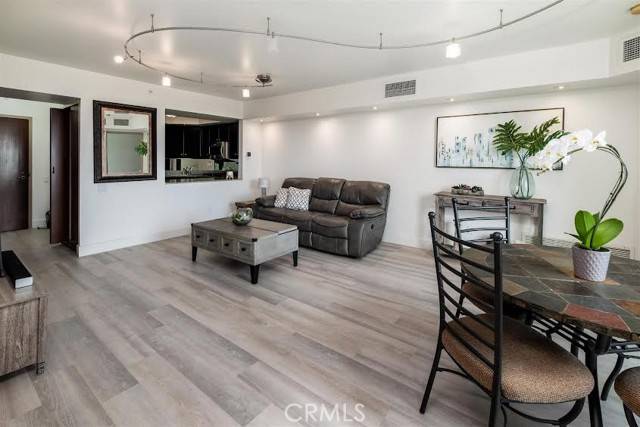 San Diego, CA 92101,500 W Harbor Drive #908