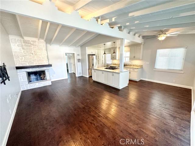 San Clemente, CA 92672,109 W Escalones