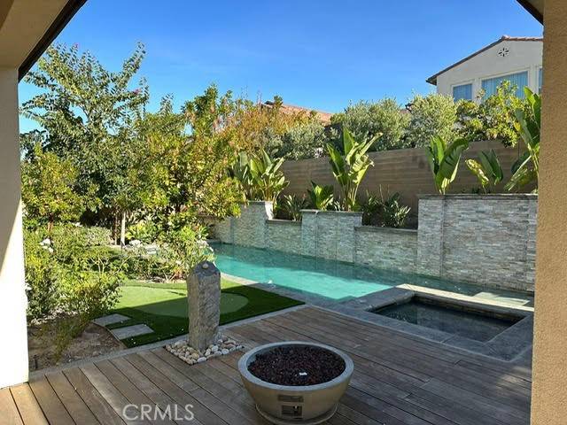Irvine, CA 92618,164 Newall