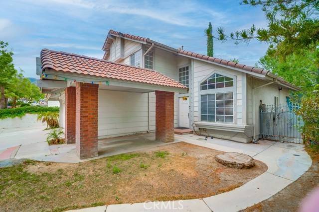 Corona, CA 92882,1032 Smoketree Drive
