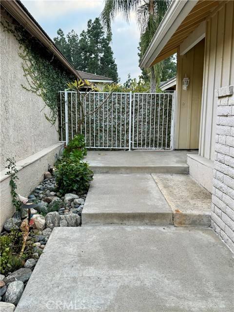 Irvine, CA 92604,43 Sparrowhawk