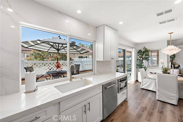 Mission Viejo, CA 92692,28132 VIA BELLO