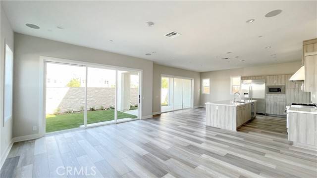 Lake Forest, CA 92630,101 Walworth
