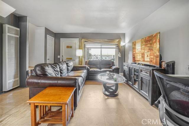 Tustin, CA 92780,17274 NISSON Road #A