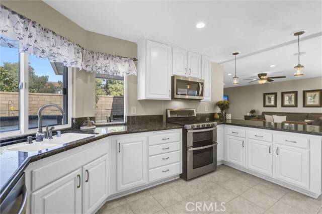 Mission Viejo, CA 92691,21612 Cabrosa