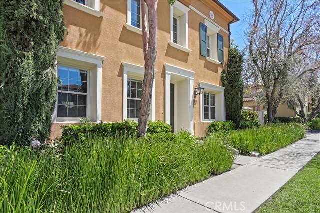 Irvine, CA 92620,89 Chantilly