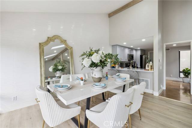 Irvine, CA 92612,25 Palos #62