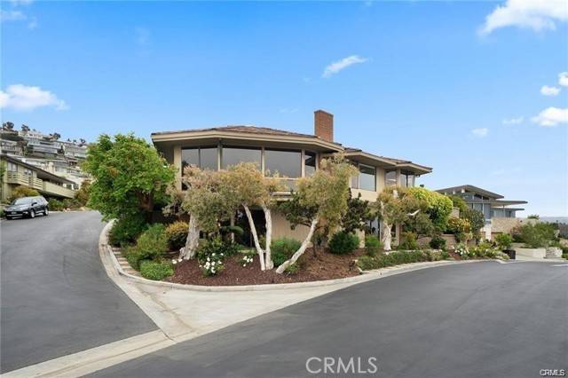 Laguna Beach, CA 92651,814 Emerald