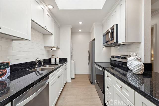Laguna Woods, CA 92637,964 Calle Aragon #D