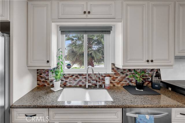 Buena Park, CA 90620,7971 Cyclamen Way