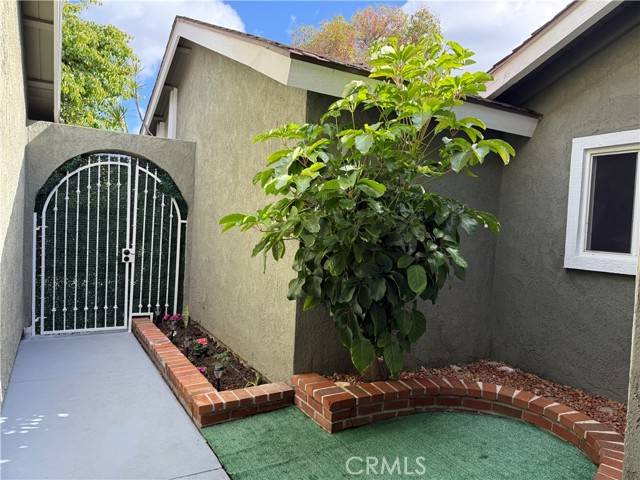 Lake Forest, CA 92630,21841 Zuni Drive