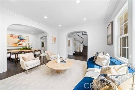 Irvine, CA 92620,71 Fanlight