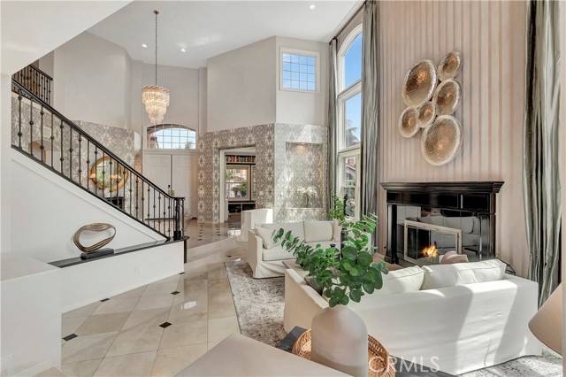 Huntington Beach, CA 92648,6712 Alamitos