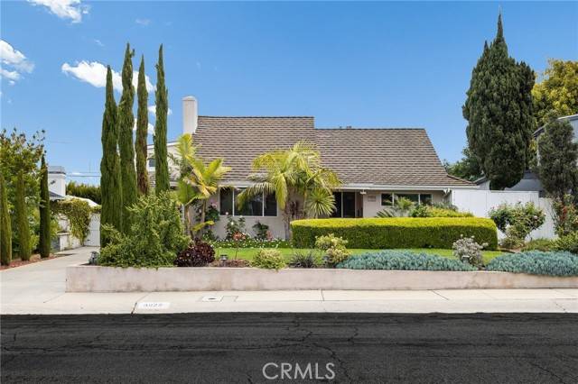Los Angeles, CA 90008,3822 S Cloverdale Avenue