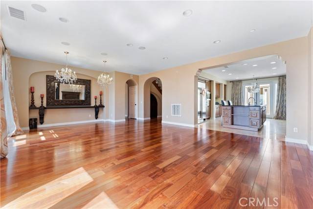 Irvine, CA 92603,35 Shady Lane