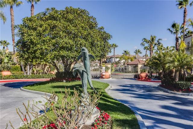 Huntington Beach, CA 92648,21320 Veleta Circle