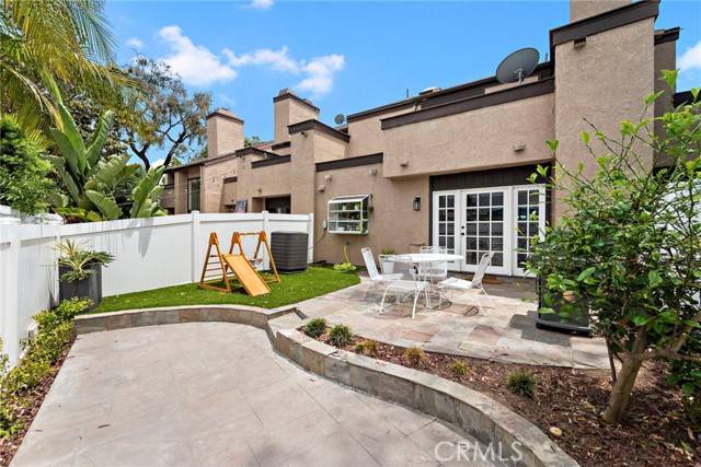 Costa Mesa, CA 92626,917 Hyde Ct