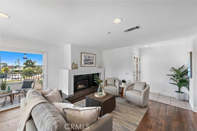 San Clemente, CA 92672,148 W Mariposa #B