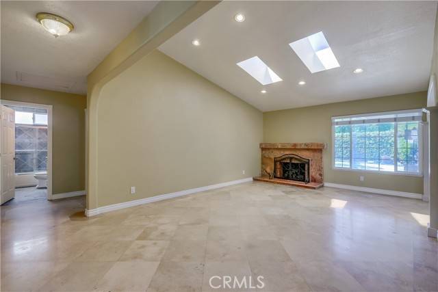 Mission Viejo, CA 92692,27635 Durazno