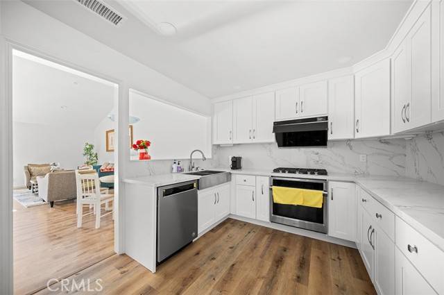 Irvine, CA 92604,42 Wetstone #42