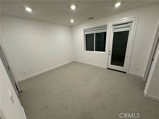 Irvine, CA 92620,247 Sash