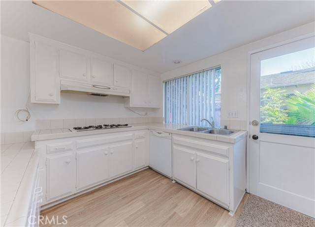 Santa Ana, CA 92704,2726 W Orion Avenue