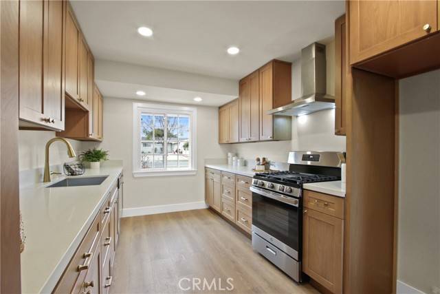 Anaheim, CA 92804,2030 W Orange Avenue