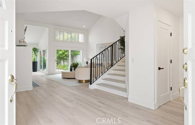 Irvine, CA 92612,15 Alejo #61