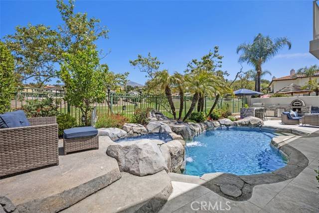 Rancho Santa Margarita, CA 92679,16 Golf Ridge Drive