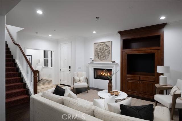 San Clemente, CA 92673,25 Via Huelva