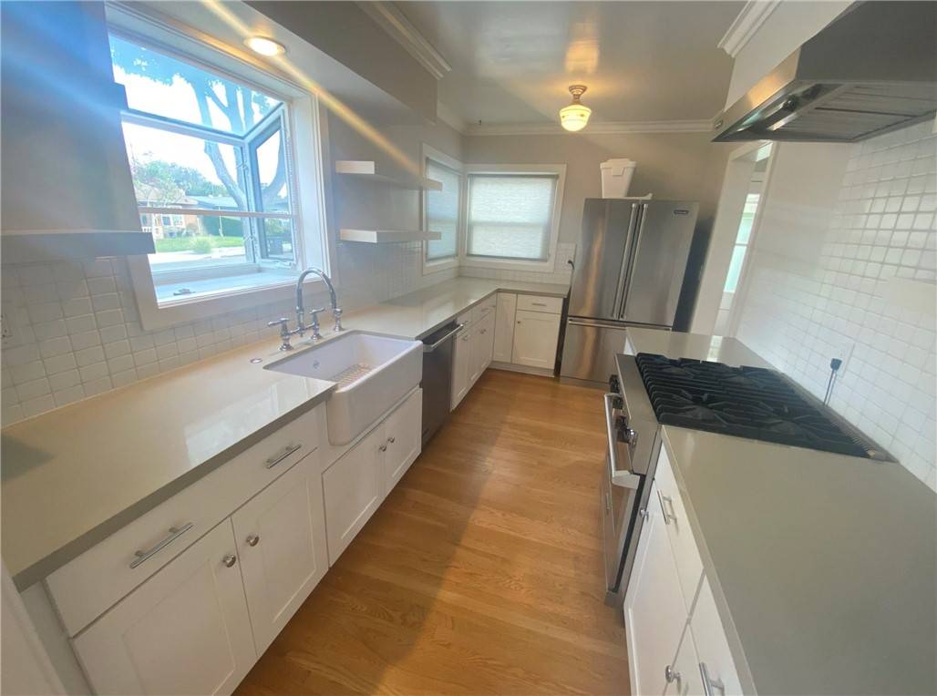 Santa Ana, CA 92706,701 Catalina Avenue