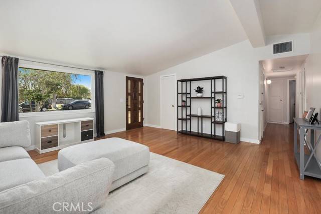 Santa Ana, CA 92707,1229 Kilson Drive