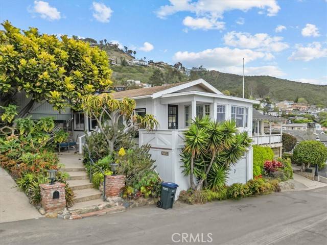 Laguna Beach, CA 92651,2750 Solana Way