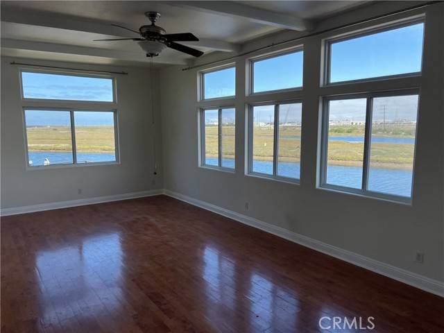 Newport Beach, CA 92663,6 Canal Circle