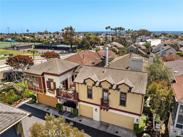 Corona Del Mar, CA 92625,2741 Bungalow Place