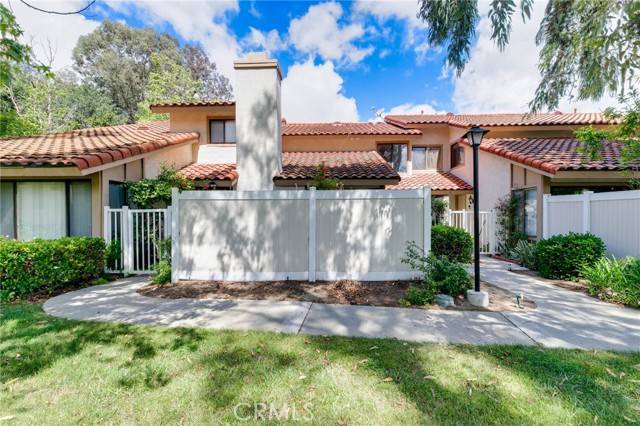 Diamond Bar, CA 91765,1327 Solera Lane #6