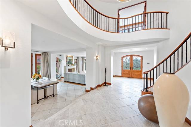 Corona Del Mar, CA 92625,206 Driftwood Road