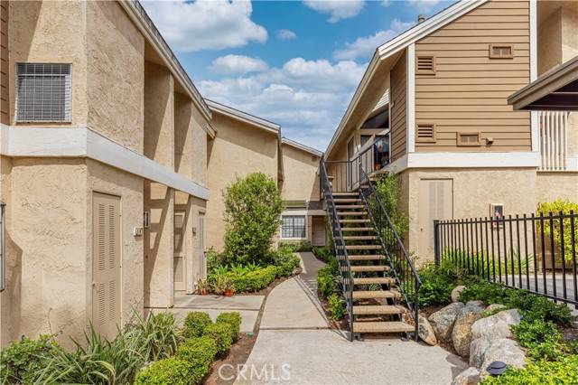 Irvine, CA 92620,16 Lakepines