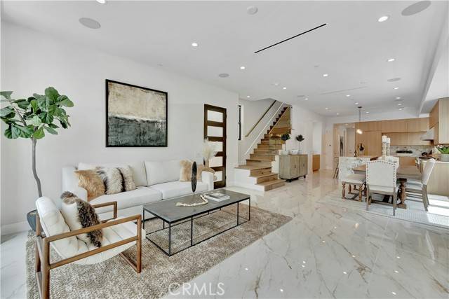 Huntington Beach, CA 92648,518 8th Street
