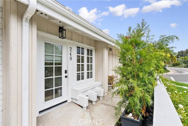 San Clemente, CA 92672,249 Calle Empalme