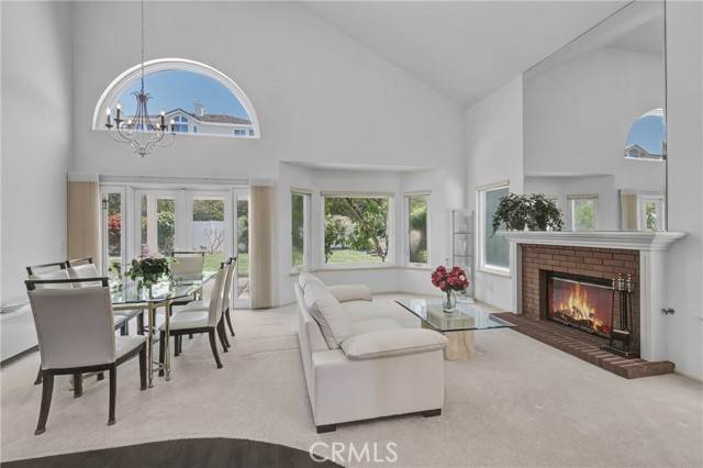 San Clemente, CA 92673,2146 Via Aguila